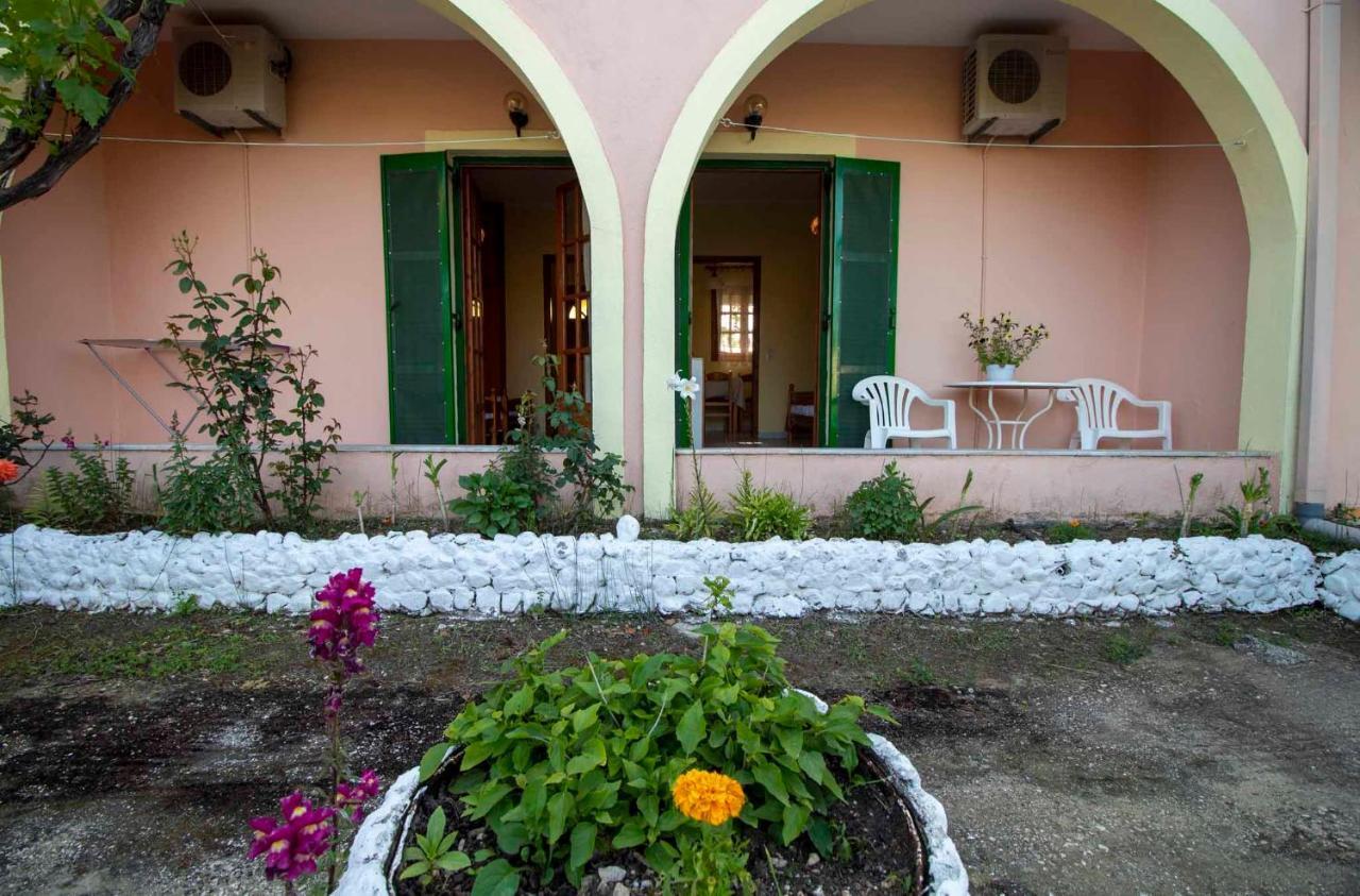 Tzoras‌ ‌Apartments‌ ‌Roda‌ ‌Corfu‌ Litheres Exterior photo